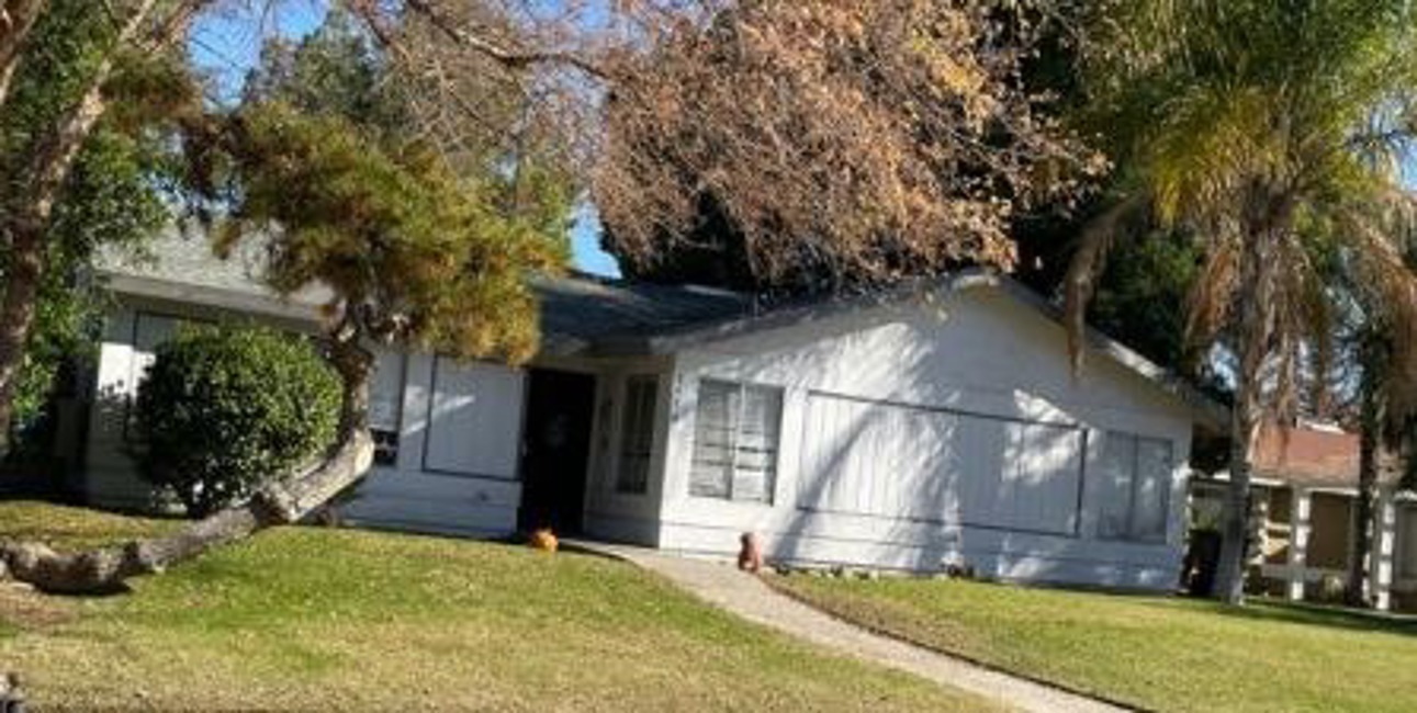 Foreclosure Trustee, 2900  Whitley Dr, Bakersfield, CA 93309
