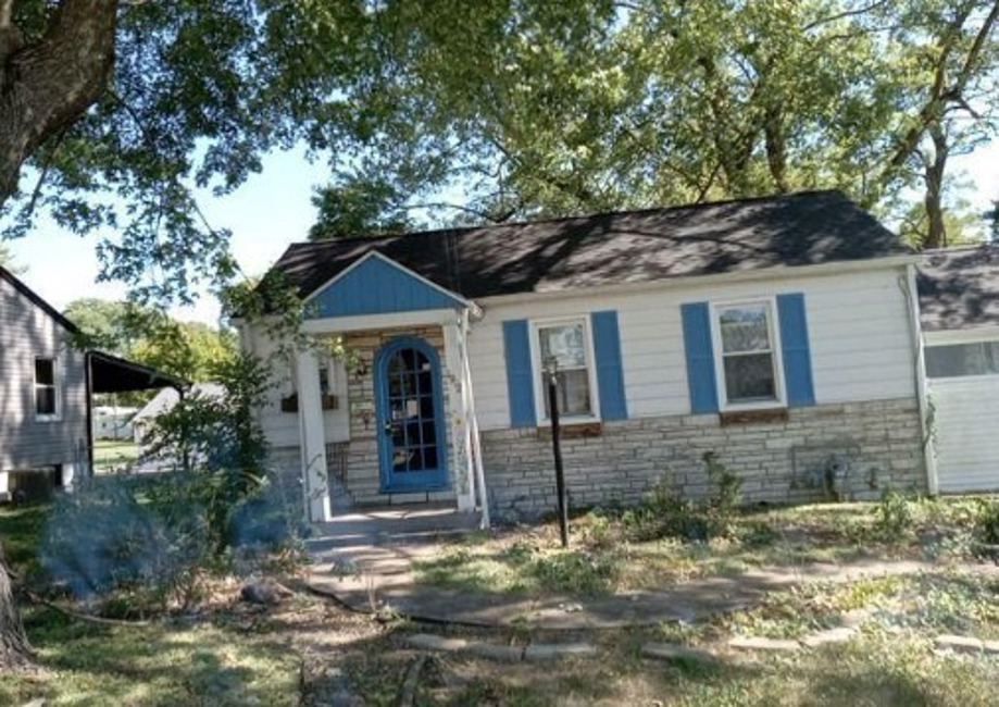 2nd Chance Foreclosure - Reported Vacant, 1912 E B Street, Belleville, IL 62221
