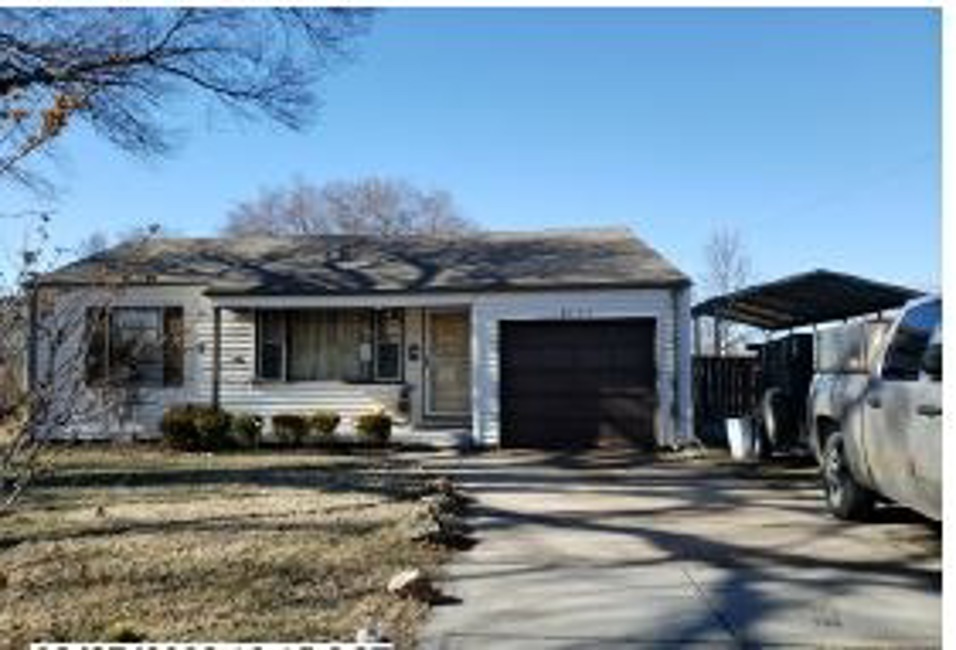 2nd Chance Foreclosure, 2173 S Wallace St, Wichita, KS 67218